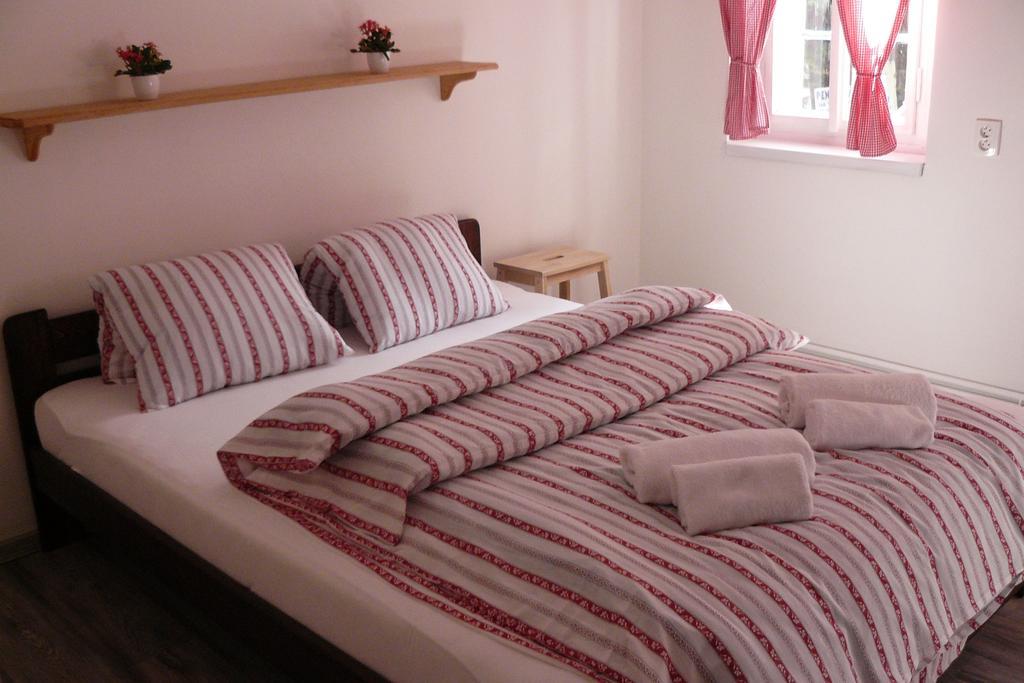 Pension Soutesky Hřensko Kamer foto